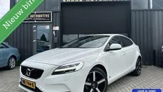 Wit Gebruikt 2017 Volvo V40 Stationwagen | € 10.950 (Eerlijke prijs)