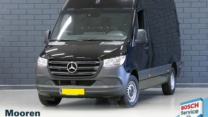 Zwart Gebruikt 2023 Mercedes Sprinter Van | € 34.950 (Eerlijke prijs)