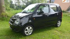 Zwart Gebruikt 2004 Opel Agila S Hatchback | € 1.499 (Eerlijke prijs)