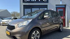 Bruin Gebruikt 2017 Kia Venga Hatchback | € 12.750 (Eerlijke prijs)