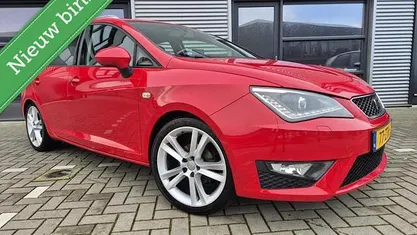 Occasion Seat Ibiza ST FR 105 PK (77 kW) 2013 Rood Stationwagen