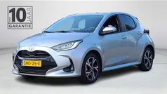 Grijs Gebruikt 2024 Toyota Yaris Hybrid Edition Hatchback | € 26.450 (Eerlijke prijs)