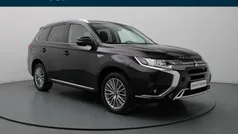 Zwart Gebruikt 2021 Mitsubishi Outlander P-HEV Intense SUV | € 25.990 (Goede deal)