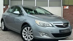 Gebruikt 2010 Opel Astra Cosmo Hatchback | € 5.499 (Eerlijke prijs)