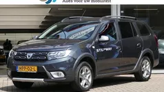 Grijs, metallic lak Gebruikt 2019 Dacia Logan MCV Stepway MPV | € 11.750 (Eerlijke prijs)