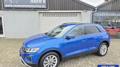 Gebruikt 2023 VW T-Roc Business SUV | € 29.950 (Eerlijke prijs)
