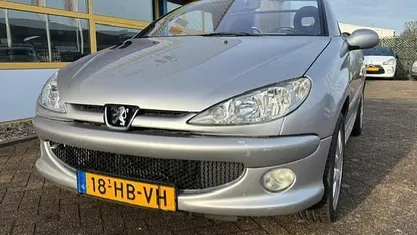 Gebruikt 2001 Peugeot 206 CC Cabriolet | € 1.999 (Eerlijke prijs)