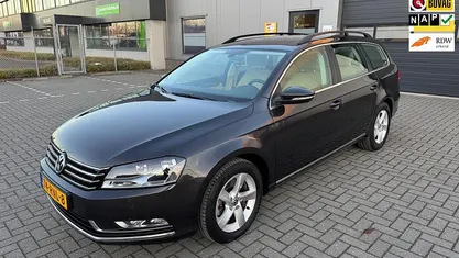 Bruin Gebruikt 2011 VW Passat Comfortline Stationwagen | € 5.999 (Eerlijke prijs)