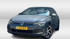 Grijs Gebruikt 2021 VW Golf VIII Style Hatchback | € 23.950 (Eerlijke prijs)