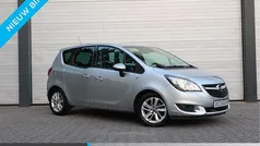 Grijs Gebruikt 2016 Opel Meriva Design Edition MPV | € 9.950 (Eerlijke prijs)