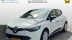 Wit Gebruikt 2016 Renault Clio IV Authentique Hatchback | € 7.200 (Eerlijke prijs)