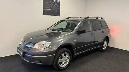 Grijs Gebruikt 2006 Mitsubishi Outlander Invite+ SUV | € 3.250 (Eerlijke prijs)