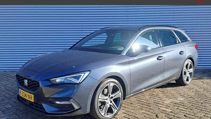 Grijs Occasion 2021 Seat Leon FR Stationwagen | € 19.995 (Eerlijke prijs)