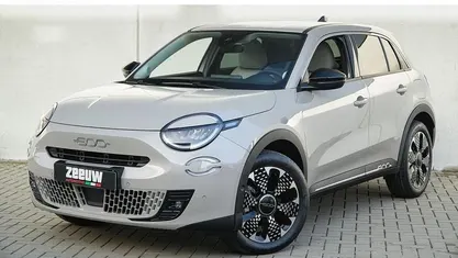 Occasion Fiat 600 La Prima 145 PK (106 kW) 2025 Grijs SUV