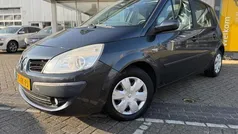 Grijs Gebruikt 2007 Renault Scénic II Business MPV | € 1.750 (Eerlijke prijs)