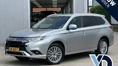 Grijs Gebruikt 2019 Mitsubishi Outlander P-HEV SUV | € 20.950 (Eerlijke prijs)