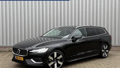 Gebruikt 2024 Volvo V60 Stationwagen | € 39.950 (Eerlijke prijs)