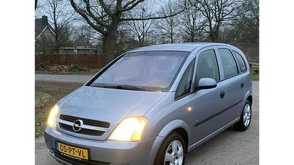 Gebruikt 2004 Opel Meriva MPV | € 950 (Eerlijke prijs)