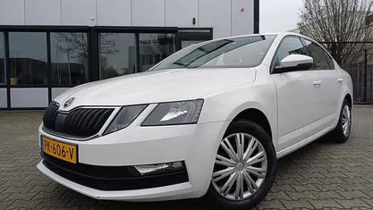 Gebruikt 2017 Skoda Octavia Ambition Hatchback | € 7.500 (Super prijs)