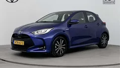 Blauw Gebruikt 2021 Toyota Yaris Hybrid Limited Hatchback | € 21.245 (Eerlijke prijs)