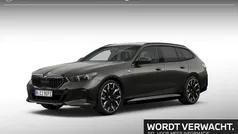 Gebruikt 2025 BMW 550e M Sport Stationwagen | € 84.995 (Super prijs)
