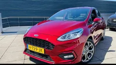 Rood Gebruikt 2020 Ford Fiesta ST-Line Hatchback | € 13.445 (Eerlijke prijs)
