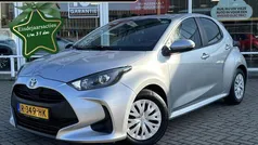 Grijs Gebruikt 2022 Toyota Yaris Active Hatchback | € 20.950 (Eerlijke prijs)