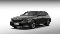 Sophistograu brillianteffect metallic (a90) (grijs metallic) Nieuw 2025 BMW 530e M Sport Stationwagen | € 87.974 (Goede deal)