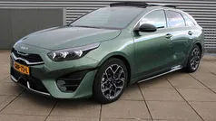 Experience green m Gebruikt 2024 Kia ProCeed GT-Line Hatchback | € 34.749 (Eerlijke prijs)
