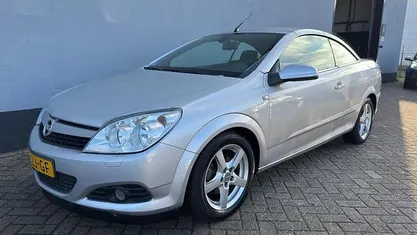 Occasion Opel Astra Cabriolet 140 PK (102 kW) 2008 Grijs Cabriolet