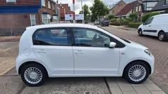 Gebruikt 2014 VW up! high up! Hatchback | € 7.440 (Eerlijke prijs)