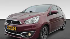 Rood Gebruikt 2017 Mitsubishi Space Star Instyle Hatchback | € 11.430 (Eerlijke prijs)