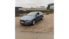 Gebruikt 2013 Volvo V40 Summum Hatchback | € 5.250 (Eerlijke prijs)