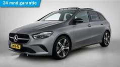 Grijs Gebruikt 2023 Mercedes B200 Luxury MPV | € 36.995 (Eerlijke prijs)