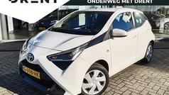 Gebruikt 2019 Toyota Aygo X-play Hatchback | € 10.695 (Eerlijke prijs)