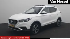 Wit Gebruikt 2020 MG ZS Luxury Sedan | € 15.495 (Eerlijke prijs)