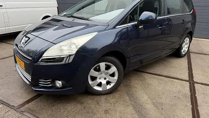 Blauw Occasion 2010 Peugeot 5008 MPV | € 3.999 (Eerlijke prijs)