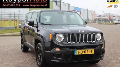 Occasion Jeep Renegade Sport 110 PK (80 kW) 2017 SUV