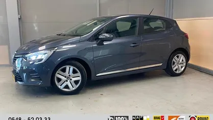 Grijs Occasion 2020 Renault Clio V Play Hatchback | € 11.875 (Eerlijke prijs)