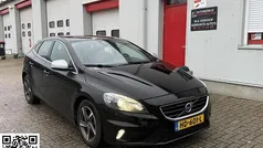 Gebruikt 2015 Volvo V40 R-Design Hatchback | € 5.450 (Eerlijke prijs)