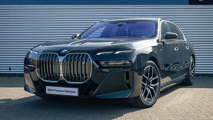 Gebruikt 2024 BMW i7 Executive Sedan | € 84.750 (Goede deal)