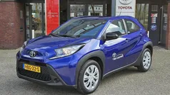 Blauw Nieuw 2025 Toyota Aygo Play Hatchback | € 23.544 (Eerlijke prijs)