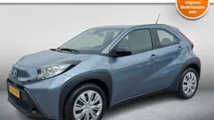 Grijs Gebruikt 2024 Toyota Aygo Play Hatchback | € 17.450 (Goede deal)