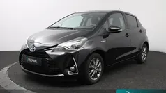 Zwart Gebruikt 2020 Toyota Yaris Hybrid Hatchback | € 18.695 (Goede deal)