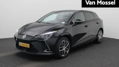 Zwart Gebruikt 2023 MG MG4 EV Luxury Hatchback | € 23.400 (Eerlijke prijs)