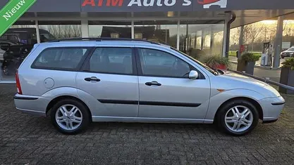 Grijs Gebruikt 2003 Ford Focus Collection Stationwagen | € 1.250 (Eerlijke prijs)