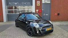Zwart, metallic lak Gebruikt 2015 Mini Cooper S Chili Hatchback | € 18.450 (Eerlijke prijs)