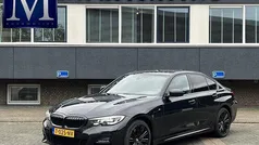 Gebruikt 2019 BMW 330 Executive Sedan | € 29.877 (Eerlijke prijs)