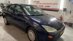 Blauw Gebruikt 1999 Ford Focus Sedan | € 899 (Eerlijke prijs)