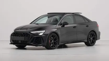 Zwart Gebruikt 2023 Audi RS3 S-Line Sedan | € 67.940 (Goede deal)